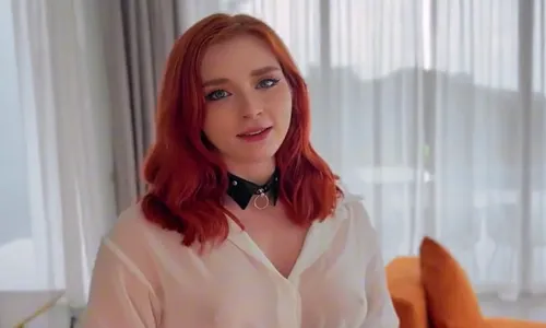 Свити Фокс оформляет сде…